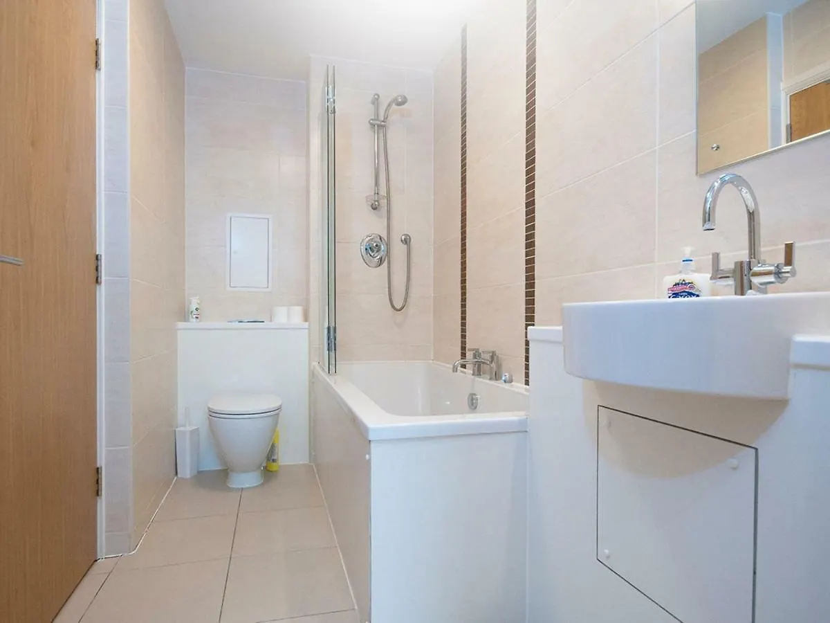 Modern Apartment In The City Centre & By Stadiums Cardiff